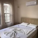 Couette-café Ikizler Apart 2*
