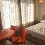 Ikizler Apart Couette-café Alanya