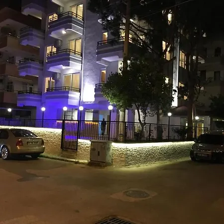 فندق مبيت وإفطار Ikizler Apart ألانيا
